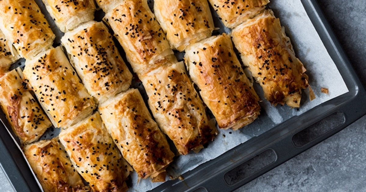 Yeşil Mercimekli Börek Tarifi, Nasıl Yapılır? YKV